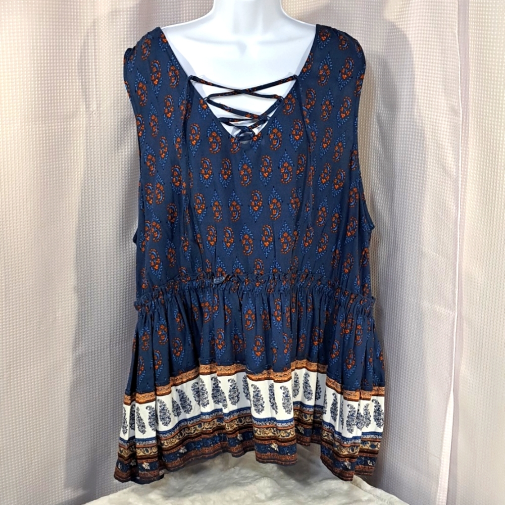 NWT Maurices Top